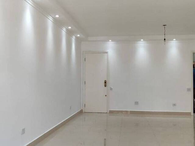 Apartamento para Venda em Santos - 3