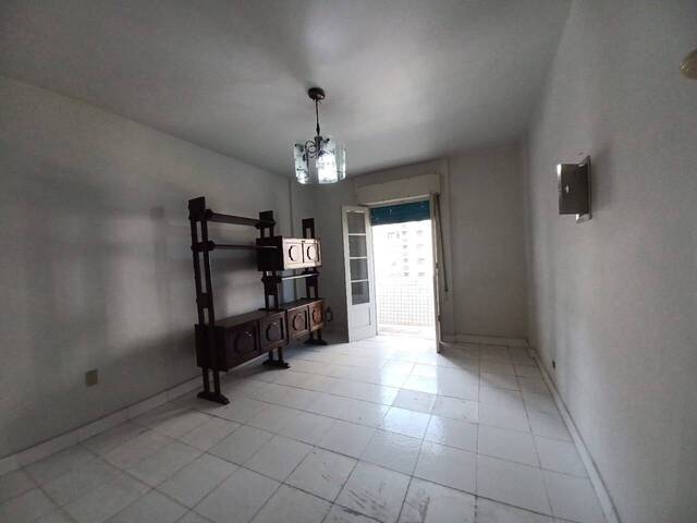 Apartamento para Venda em Santos - 2