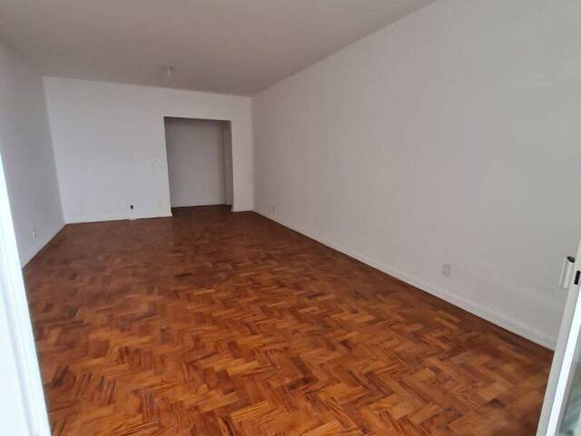 Apartamento para Venda em Santos - 2