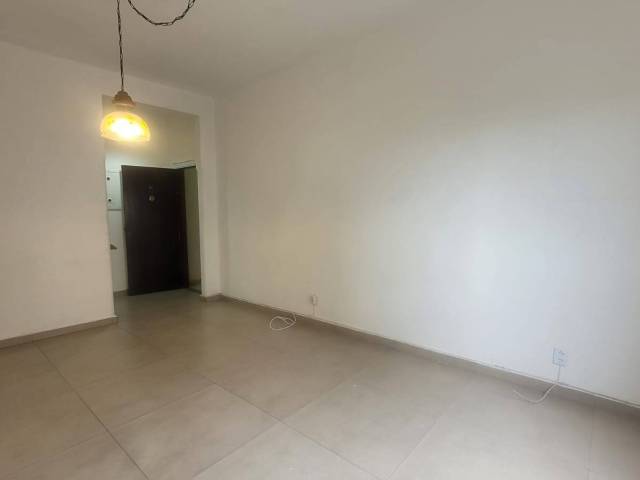 #234 - Apartamento para Locação em Santos - SP