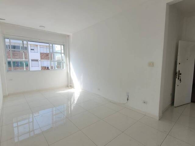 Apartamento para Venda em Santos - 2