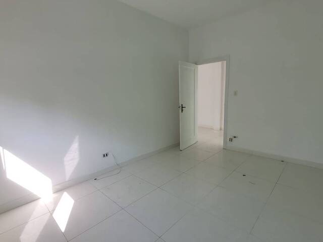 Apartamento para Venda em Santos - 4