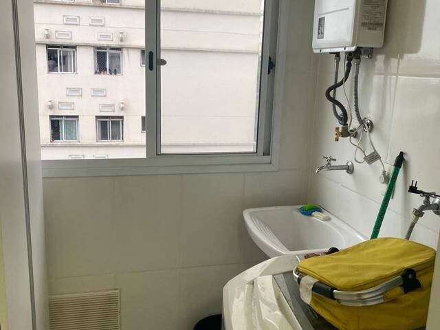 #305 - Apartamento para Venda em Santos - SP