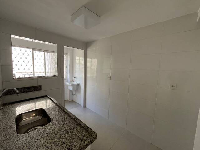 #327 - Apartamento para Venda em Santos - SP