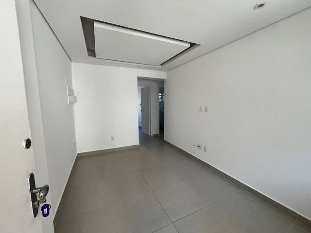 #327 - Apartamento para Venda em Santos - SP