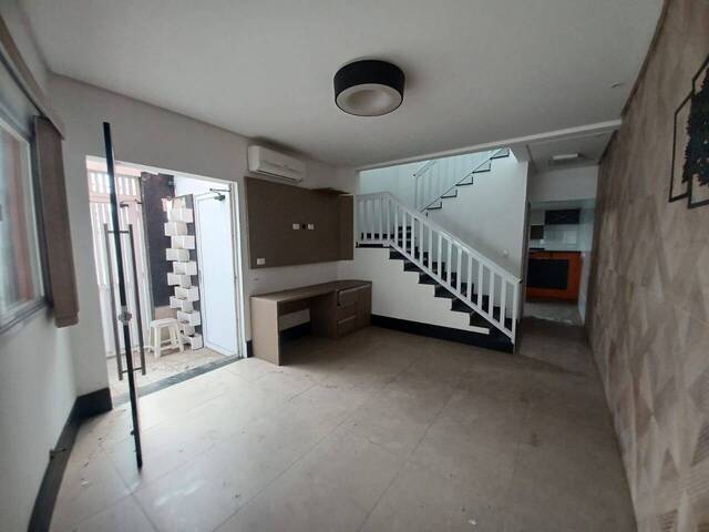 Sobrado para Venda em Praia Grande - 5