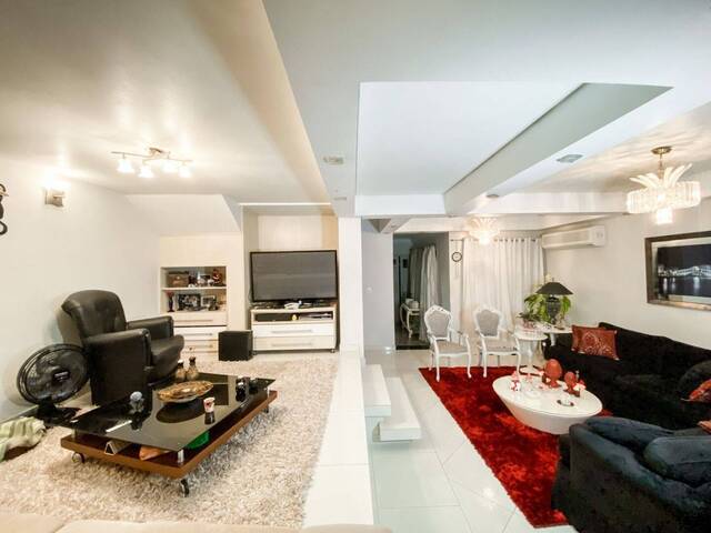 #CA0085 - Casa para Venda em Santos - SP - 2