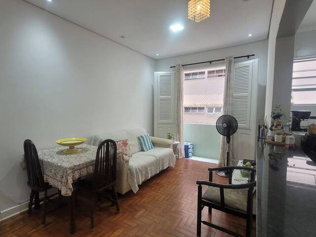 Apartamento para Venda em Santos - 2