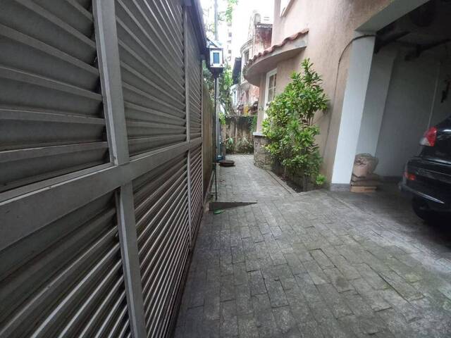 Sobrado para Venda em São Vicente - 4